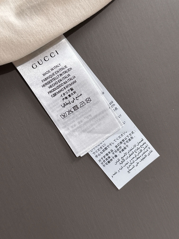 ブランドTシャツ全体デザイン